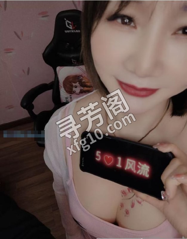 风韵犹存的少妇 地方 年龄 30岁-40岁 颜值： 6分 500 项目 全套项目，深喉毒龙都有 2