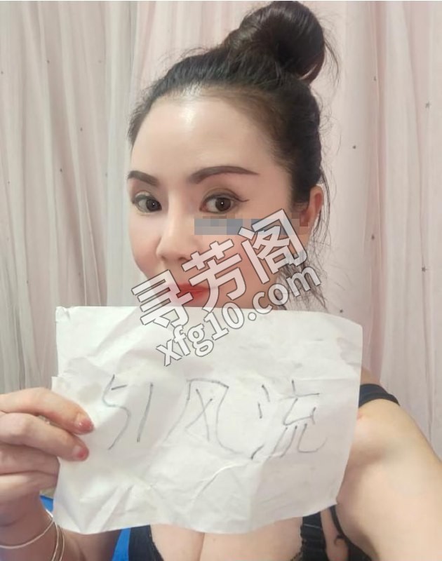 汉阳钟家村小姐姐 地方 年龄 30岁-40岁 颜值： 6分 400 项目 陪浴，AB面胸推漫游，毒龙，69 2