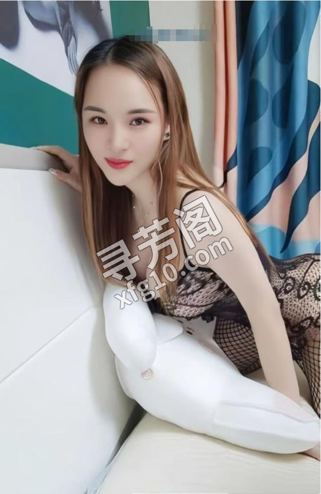 洪山风骚少妇 地方 年龄 25岁-30岁 颜值： 6分 400 项目 鸳鸯浴，漫游，胸推，口活，69，过水 3