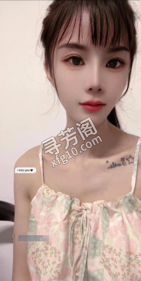 性感黑丝欣欣 地方 普陀区 年龄 25岁-30岁 颜值： 6分 600 项目 鸳鸯浴，漫游，胸推，口活，69 3