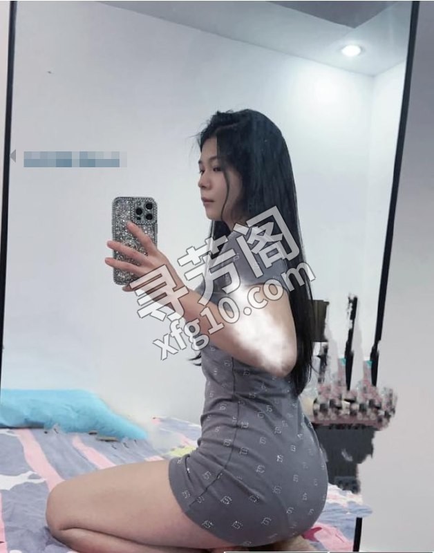 妩媚大胸老师 地方 闵行区 年龄 25岁-30岁 颜值： 6分 800 项目 鸳鸯浴 蛇纹 调情按摩 大活 3