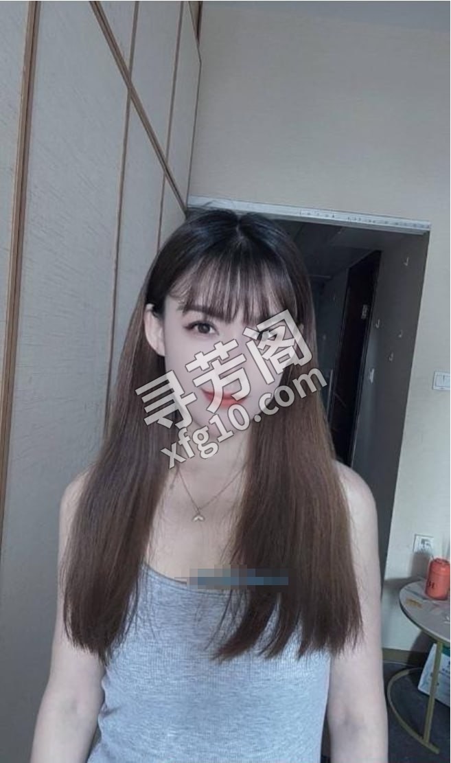 项目大奶琳琳 地方 普陀区 年龄 25岁-30岁 颜值： 6分 700 项目 鸳鸯浴，漫游，胸推，口活，69 2