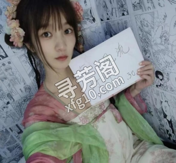 新人诗雨 地方 年龄 25岁-30岁 颜值： 6分 500 项目 鸳鸯浴，口调情，亲咪mihuo,漫游，波推 2