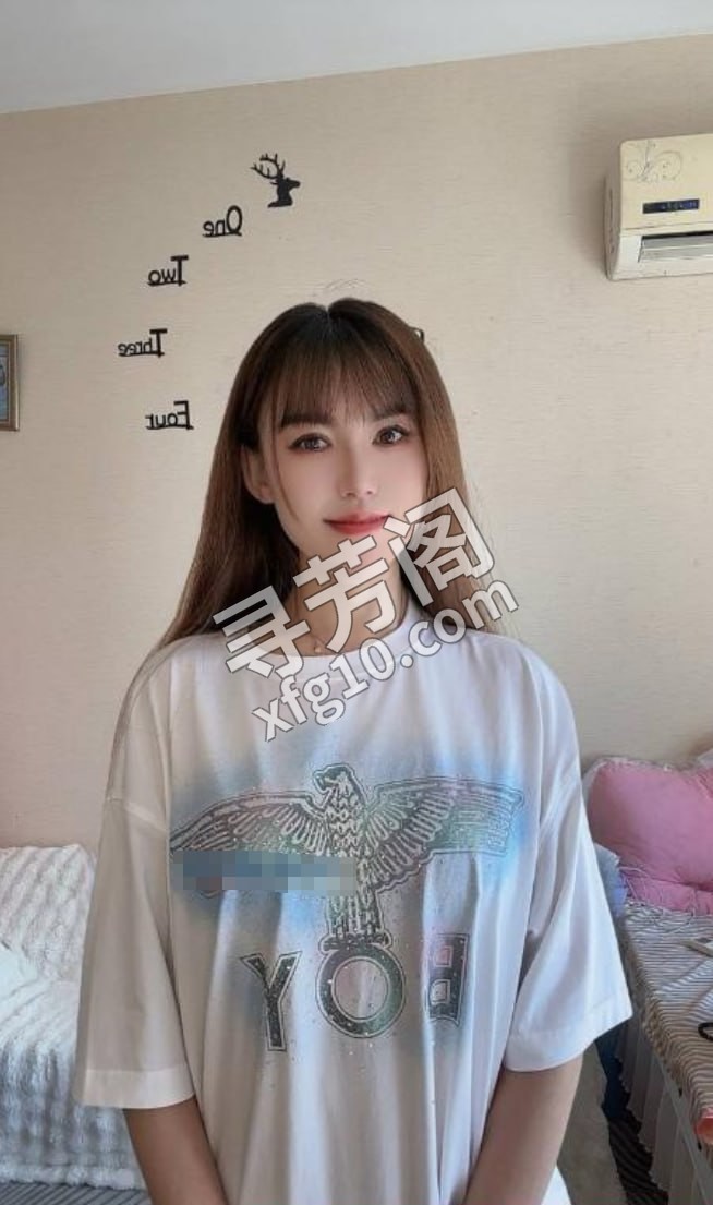 大奶琳琳 地方 普陀区 年龄 25岁-30岁 颜值： 7分 700 项目 舔 指划 胸推 亲亲 B紧 鸳鸯浴 2