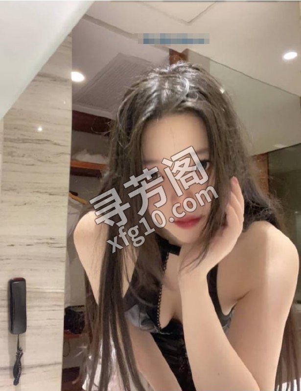 广州白云苏扶摇 位置 几岁 25岁-30岁 颜值＝ 7分 费用明细 1000 项目 丝袜诱惑，舌吻 3