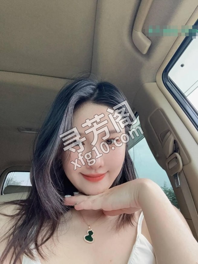 宝安气质美少女 地方 宝安区 年龄 25岁-30岁 颜值： 8分 800 45分钟 项目 胸推，臀推， 口爆 2