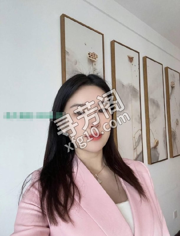 宝安气质美少女 地方 宝安区 年龄 25岁-30岁 颜值： 8分 800 45分钟 项目 胸推，臀推， 口爆 3