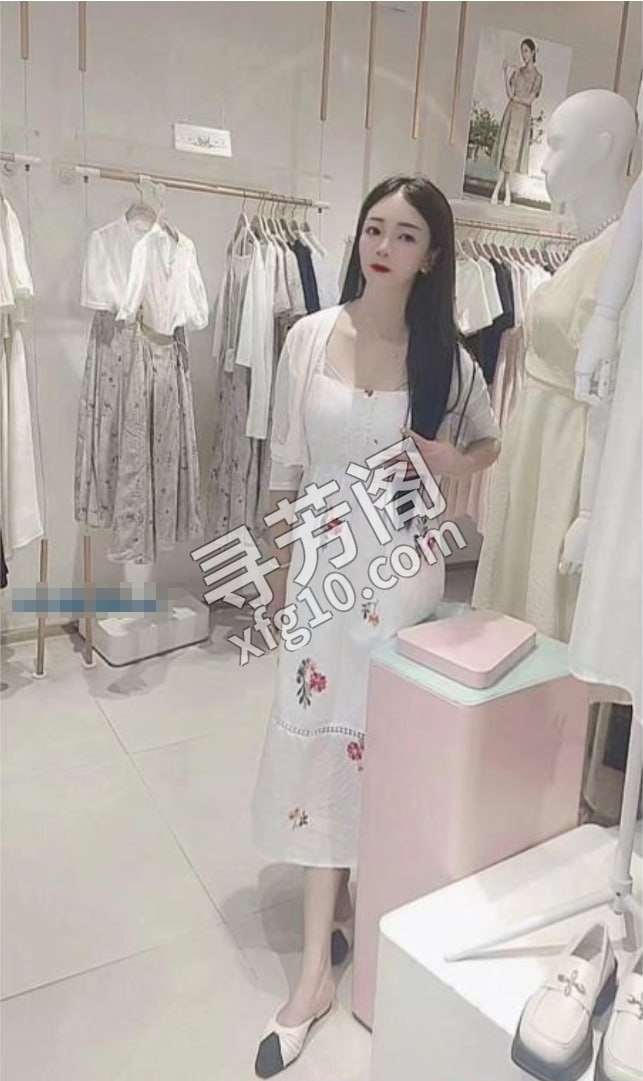 骚丝御姐九月 地方 市辖区 年龄 30岁-40岁 颜值： 6分 400 项目 全套开大啪啪 2