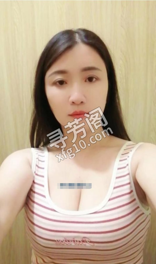大屁股少妇花花 地方 市辖区 年龄 30岁-40岁 颜值： 6分 400 项目 鸳鸯浴 水潇 胸推 臀推 深喉 2