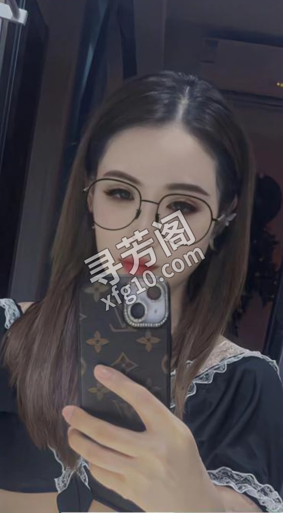 武进楼凤小妖 地方 年龄 25岁-30岁 颜值： 6分 600 项目 鸳鸯浴，过水，指滑，口活，69，胸推，爱爱 3