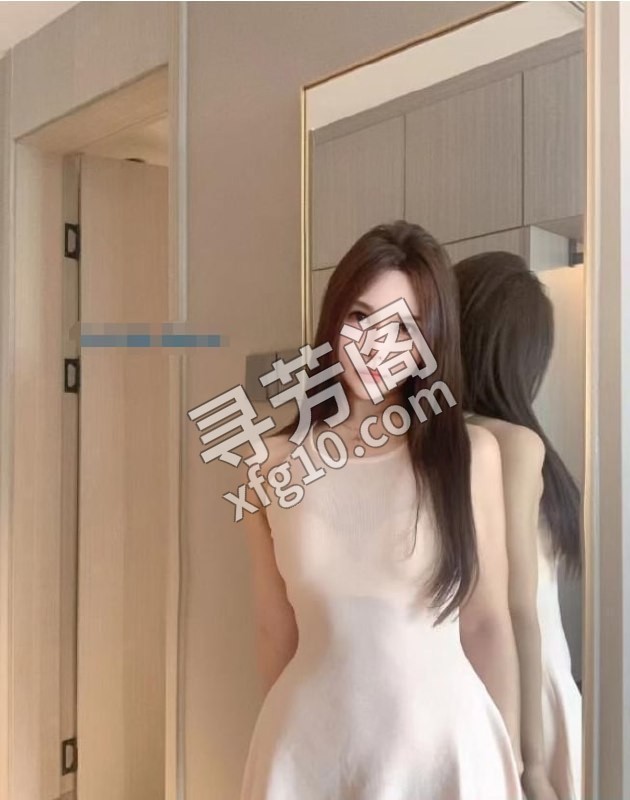 项目系美女 地方 年龄 25岁-30岁 颜值： 6分 800 项目 鸳鸯浴，毒龙，深喉，胸推，臀推，口爆，69 2