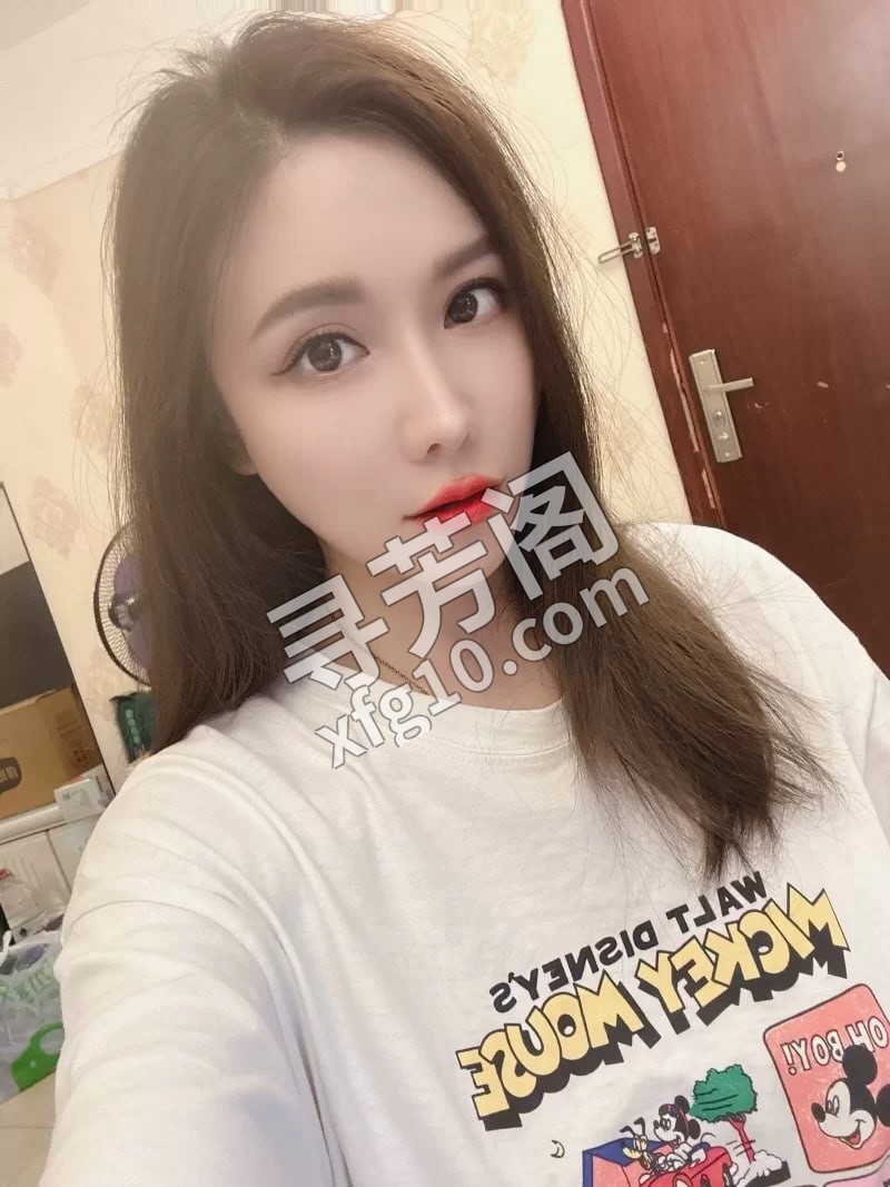 深圳tina 信息分类：楼凤兼职 地方：广东省- 信息来源：朋友介绍 年龄：25 颜值：身材：160 2