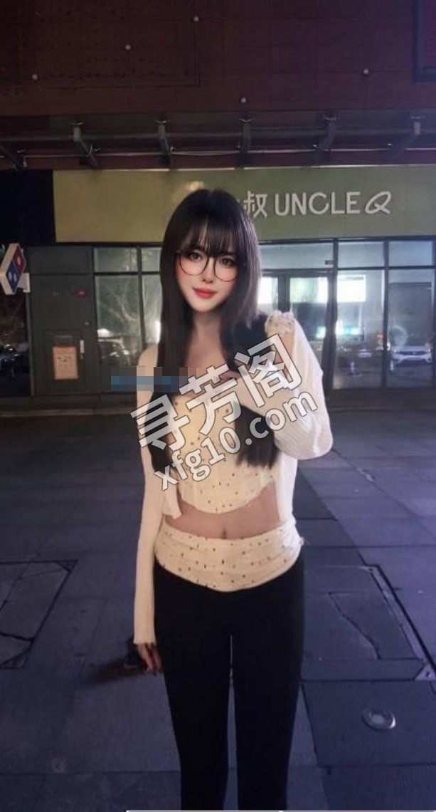 性感风骚女友型馨菲 位置 几岁 25岁-30岁 颜值＝ 7分 费用明细 900 项目 全套项目 地球号 3