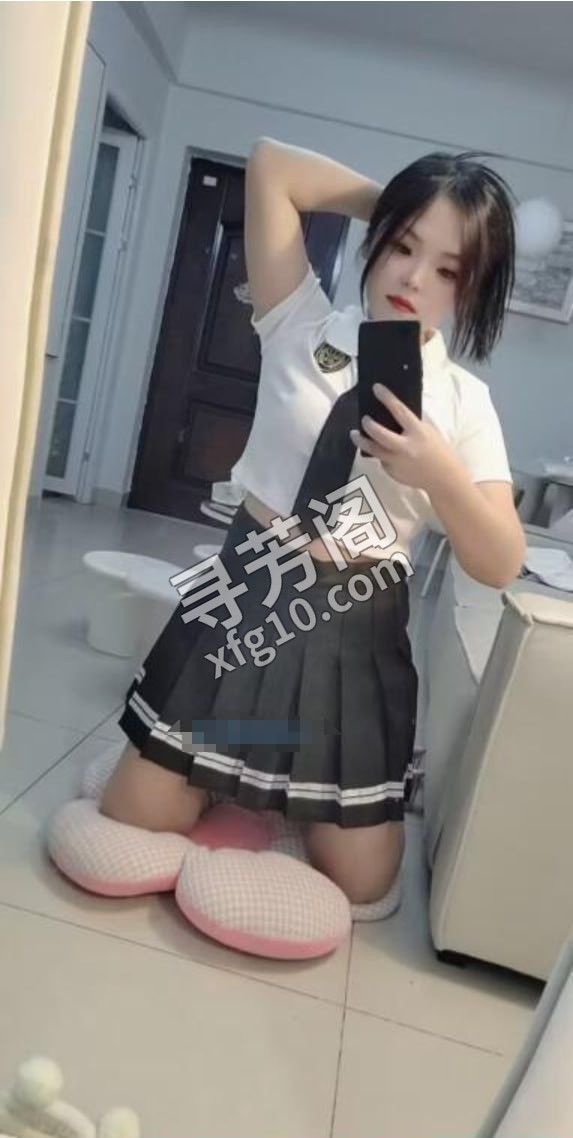 天心嫩妹雯雯 地方 年龄 25岁-30岁 颜值： 6分 500 项目 鸳鸯浴，丝袜，制服，69，吹，做 3