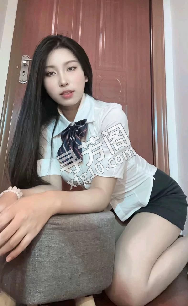南宁大学生美女 信息分类：楼凤兼职 地方：广西省- 信息来源：朋友介绍 年龄：22 颜值：身材：身高166 2