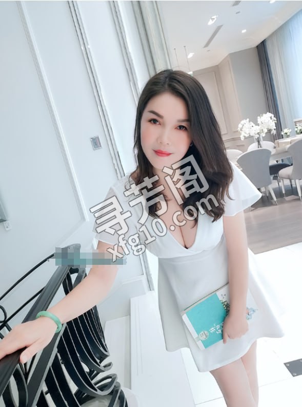 南宁巨乳肥臀 地方 年龄 30岁-40岁 颜值： 6分 400 项目 69，鸳鸯浴，波推，臀推，环游世界，按摩 3