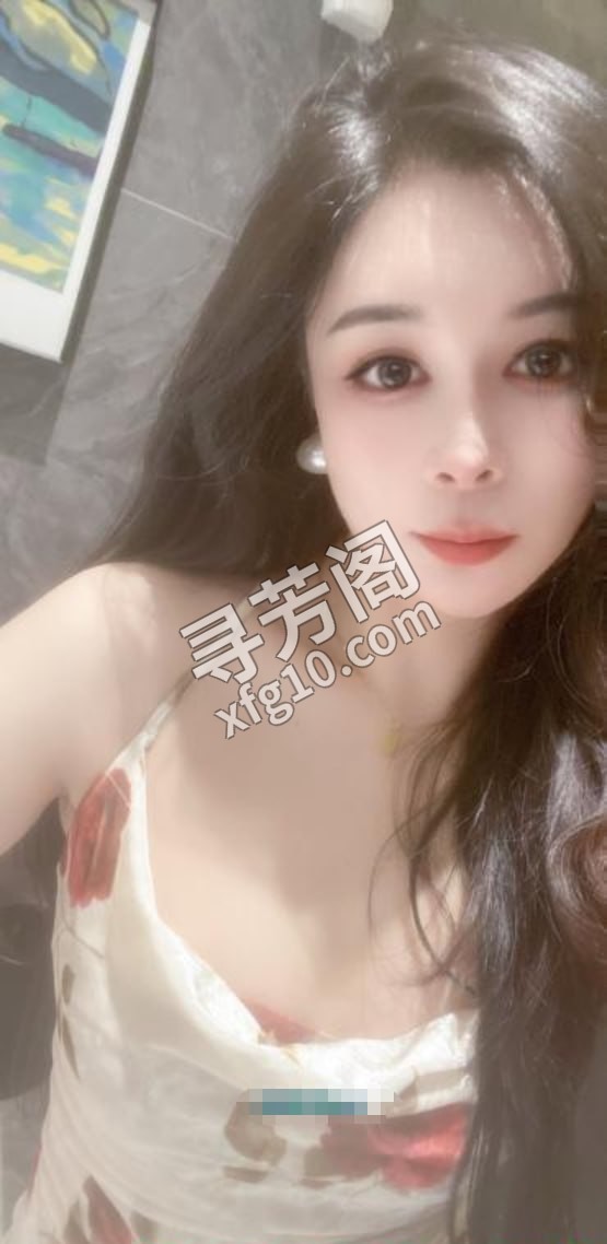白云妹子kimi 地方 年龄 25岁-30岁 颜值： 6分 500 项目 鸳鸯浴，口活，胸推漫游，制服丝袜，爱爱 3