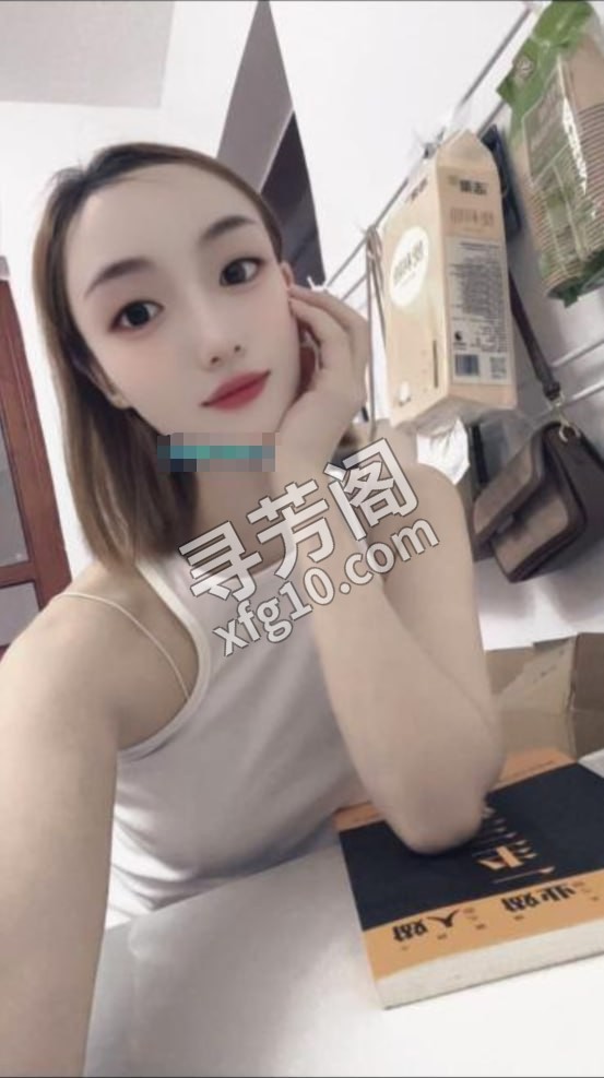 海口妹子小米 地方 年龄 25岁-30岁 颜值： 6分 600 项目 胸推，漫游，69，鸳鸯浴，指滑，情趣制服 3