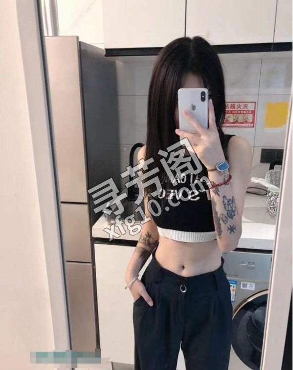 中央城涵涵 地方 年龄 25岁-30岁 颜值： 6分 600 项目 陪浴，指划，胸推，按摩，爱 4