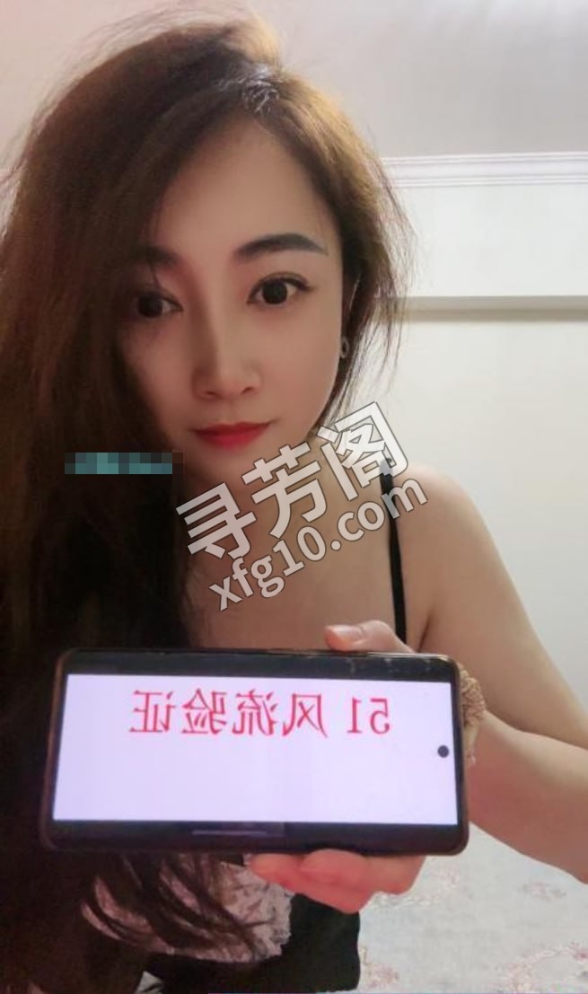 火辣巨乳御姐菲菲 地方 年龄 25岁-30岁 颜值： 6分 500 项目 项目 ab漫游 口 毒龙 啪啪 3
