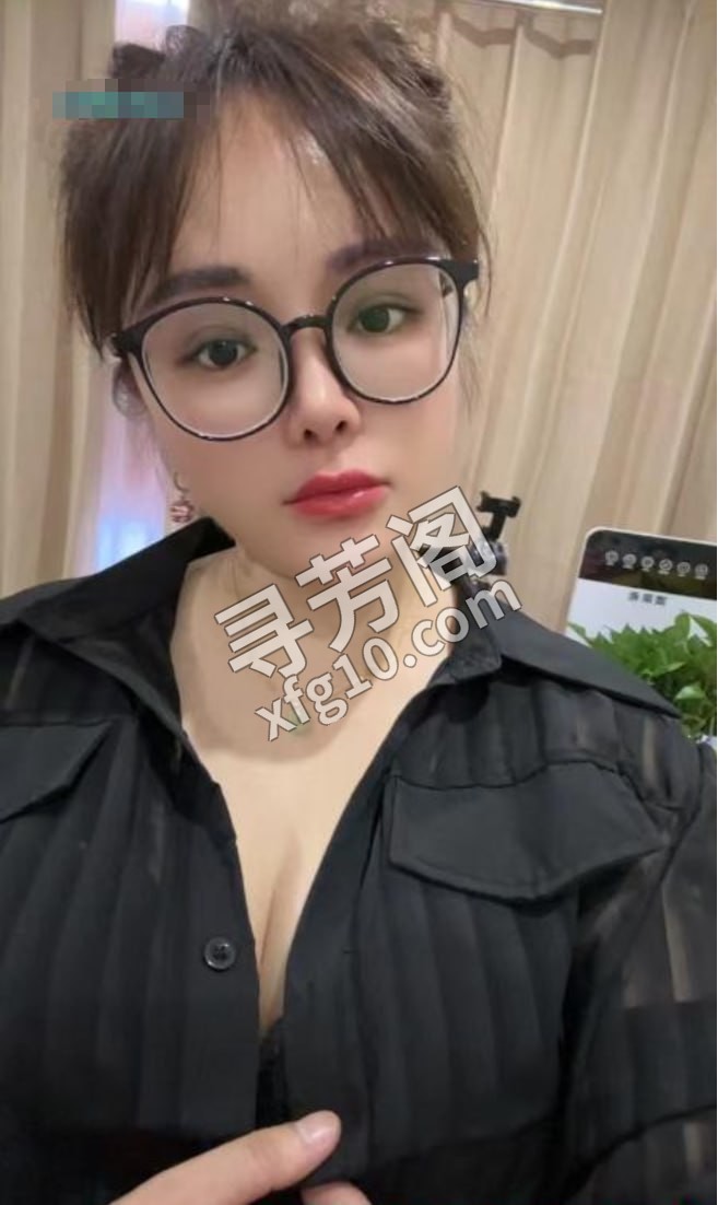 大奶少妇涵涵 地方 年龄 25岁-30岁 颜值： 6分 400 项目 鸳鸯浴，口活，制服丝袜，胸推，漫游，69 3
