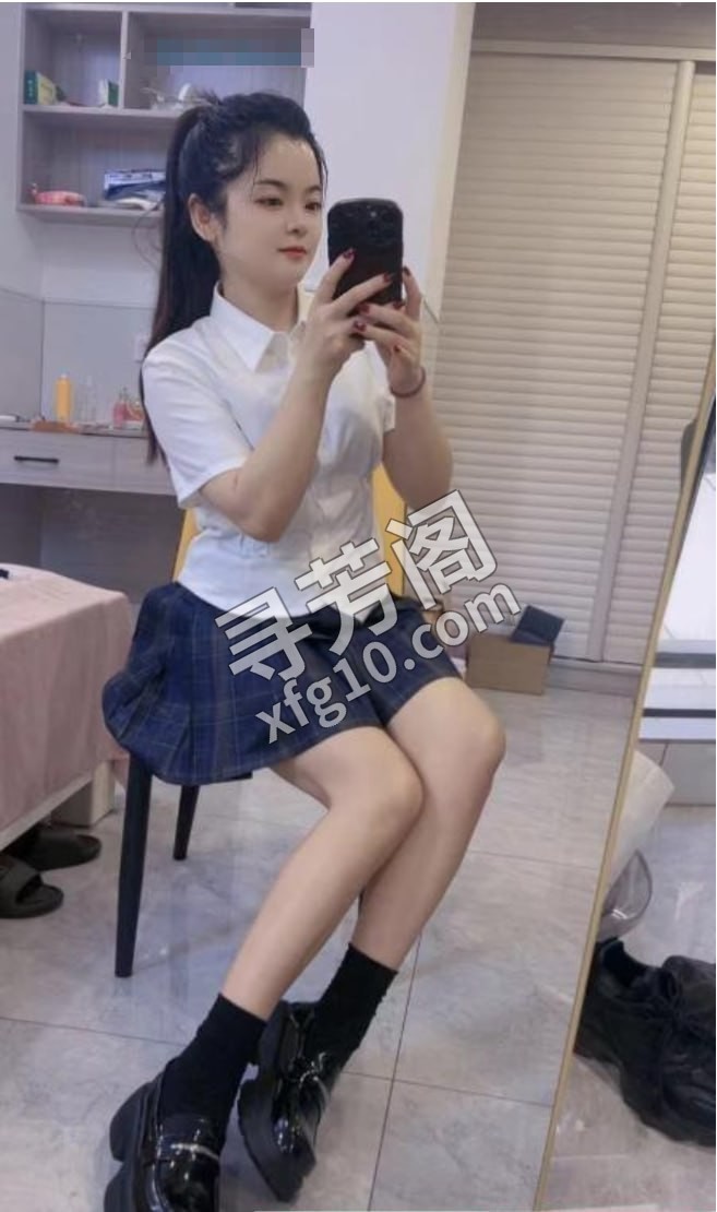 余杭丰满型小灵 地方 年龄 25岁-30岁 颜值： 6分 700 项目 鸳鸯浴，制服丝袜，69吹箫，爱爱 2