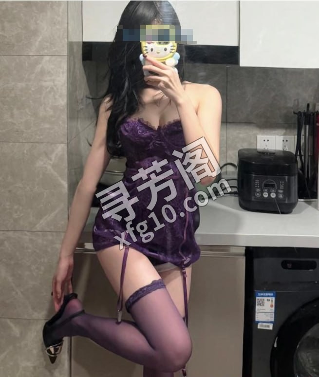 性感可爱小布丁 地方 年龄 25岁-30岁 颜值： 7分 1500 项目 口交 舌吻 调情 深喉 情趣制服 2