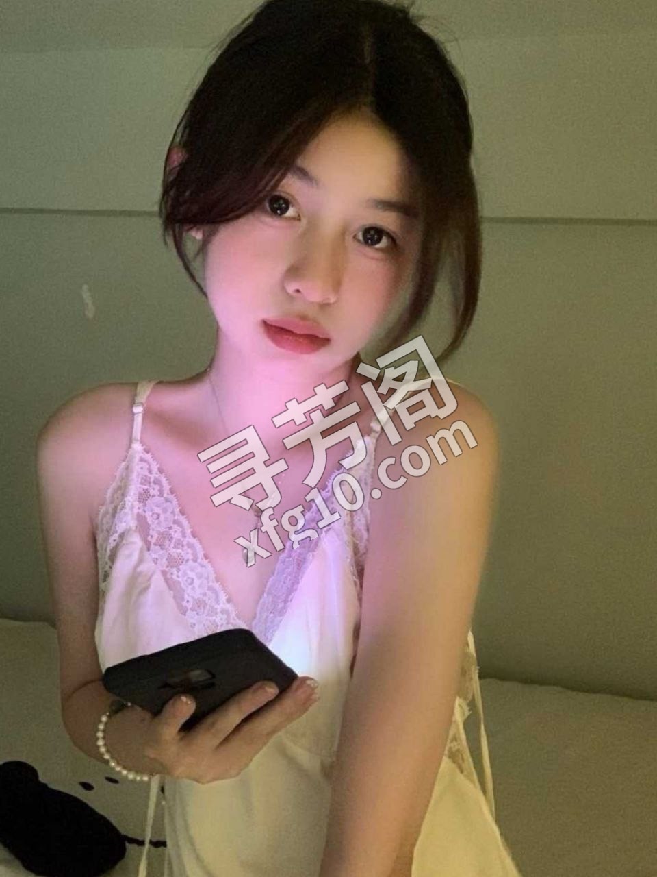 寂寞长腿笑笑 评价 9分满意 地址 年龄 22 25 颜值 9分 价格 1000/90分钟 服务项目：鸳鸯浴 2