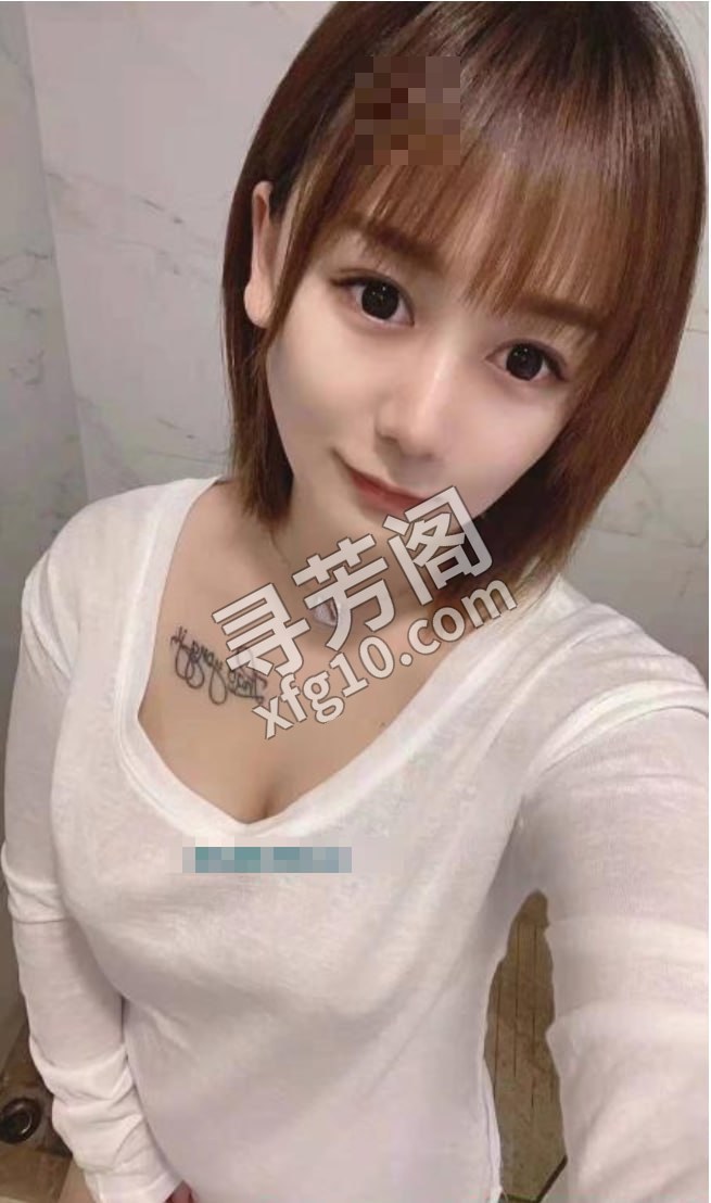 姑苏舞蹈老师 地方 年龄 25岁-30岁 颜值： 6分 600 项目 洗澡，制服诱惑，指划调情，口交舔蛋，啪啪 2