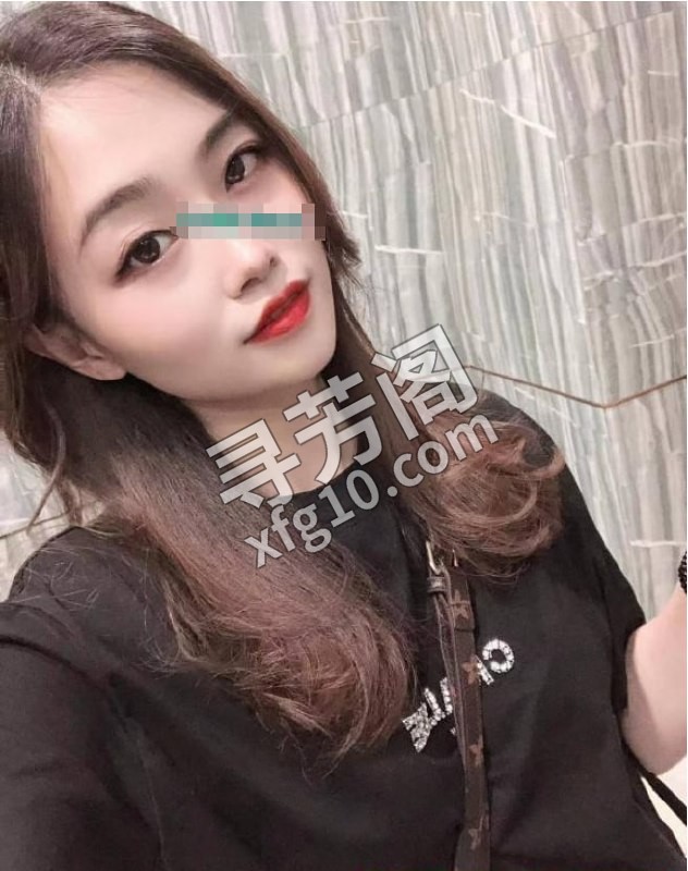 嘉禾小姐姐莉莉 地方 年龄 25岁-30岁 颜值： 6分 400 项目 该有都有 2