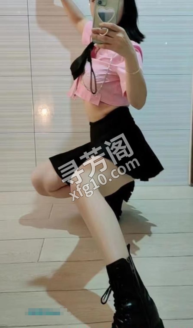 白云小护士依依 地方 年龄 25岁-30岁 颜值： 6分 600 项目 鸳鸯浴、情趣制服、按摩、无套口、做 ； 3