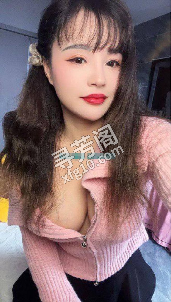 丰乳炮架子 地方 金水区 年龄 25岁-30岁 颜值： 6分 700 项目 鸳鸯浴，波推，臀推，口活，69 2