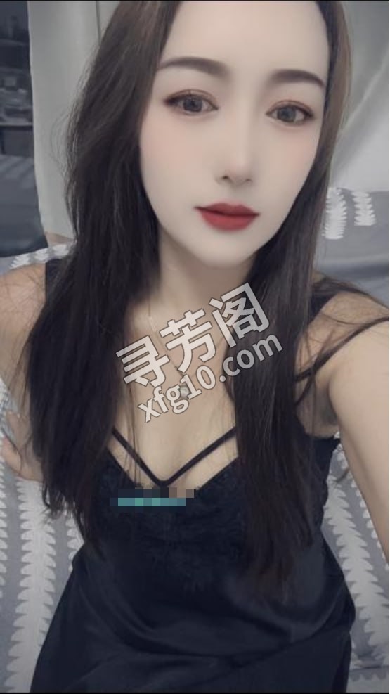 吴江小少妇 地方 年龄 25岁-30岁 颜值： 6分 600 项目 鸳鸯浴，舌吻，六九，胸推，情趣衣服丝袜高跟 3