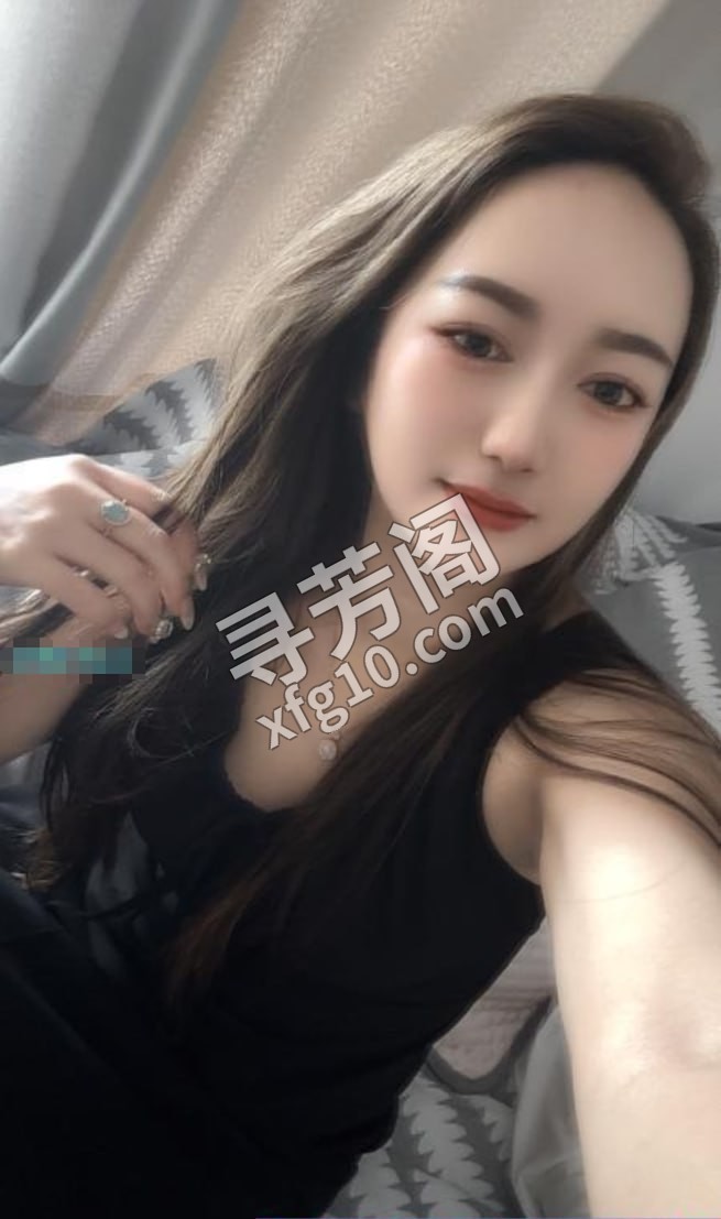 吴江小少妇 地方 年龄 25岁-30岁 颜值： 6分 600 项目 鸳鸯浴，舌吻，六九，胸推，情趣衣服丝袜高跟 4