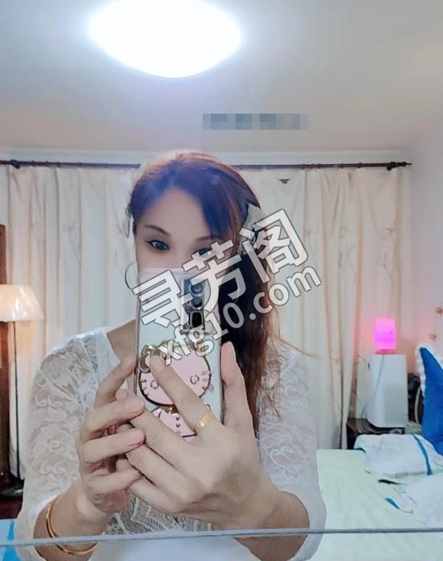 昆山性感小少妇 地方 年龄 25岁-30岁 颜值： 6分 500 项目 鸳鸯浴、按摩、波推、指滑、臀推、毒龙 2