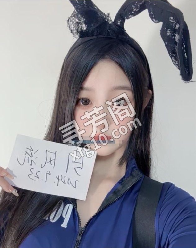 项目系妹子菲菲 地方 年龄 25岁-30岁 颜值： 6分 600 项目 鸳鸯浴，口活，69，胸推，漫游，爱爱 2