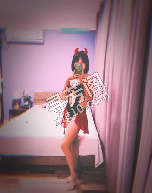姑苏性感舌吻小骚妹 地方 年龄 25岁-30岁 颜值： 6分 800 项目 鸳鸯浴，舌吻，口活口爆，海底捞月 2