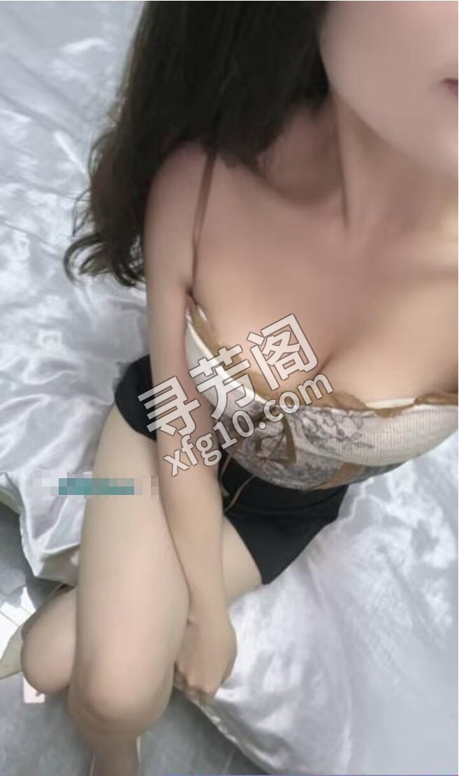 南山长腿美女 地方 市辖区 年龄 25岁-30岁 颜值： 6分 500 项目 调情，口活，全身漫游波推，制服啪啪 3