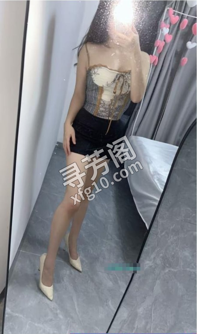 南山长腿美女 地方 市辖区 年龄 25岁-30岁 颜值： 6分 500 项目 调情，口活，全身漫游波推，制服啪啪 4