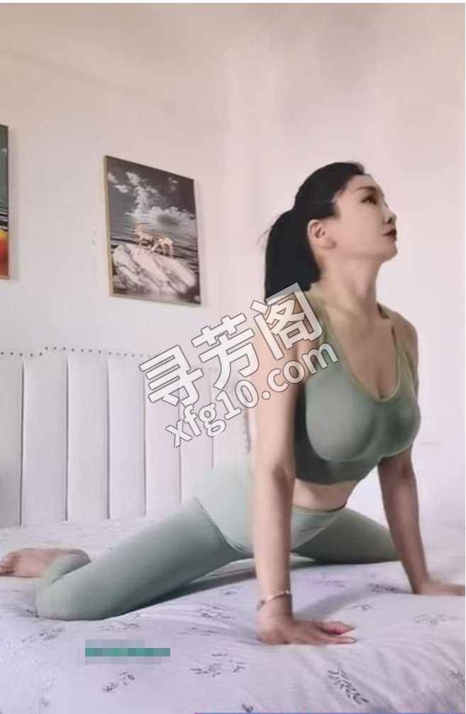 罗湖潮喷熟女 地方 市辖区 年龄 30岁-40岁 颜值： 6分 400 项目 鸳鸯浴69冰火深喉舌震波推制服 2