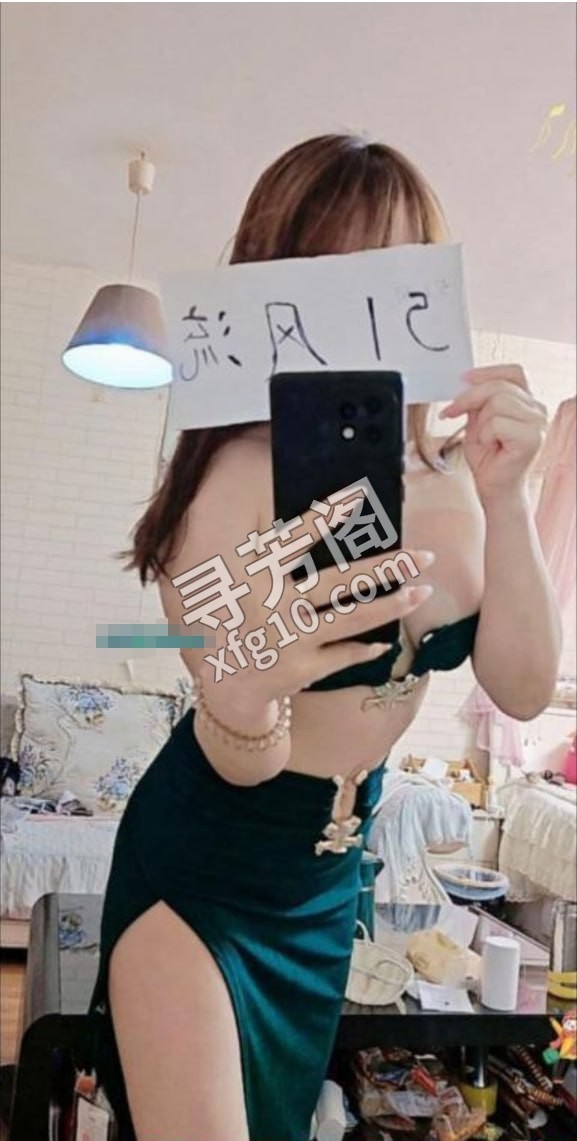 一字马瑜伽骚货 地方 朝阳区 年龄 30岁-40岁 颜值： 6分 1000 项目 毒龙，颜射，舔精，口爆，深喉 2