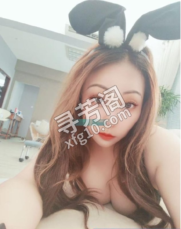 兔女郎小优 地方 年龄 25岁-30岁 颜值： 6分 400 项目 鸳鸯浴，胸推，漫游，深喉，舌吻，毒龙 2