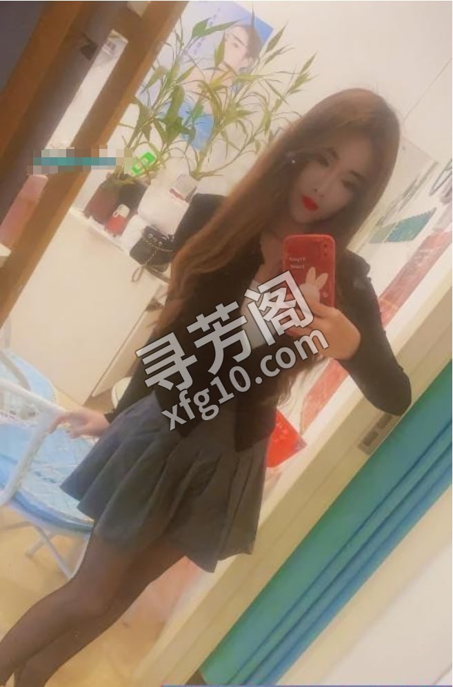 东莞南城毒龙小龙女 地方 年龄 25岁-30岁 颜值： 6分 700 项目 鸳鸯浴，冰火，口活，爱爱，波推 2