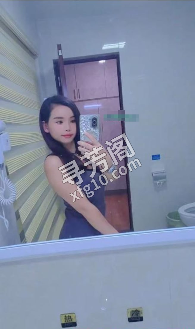花都木澜 地方 年龄 25岁-30岁 颜值： 6分 500 项目 鸳鸯浴， 胸推， 水中萧， 指划全身， 手调 3