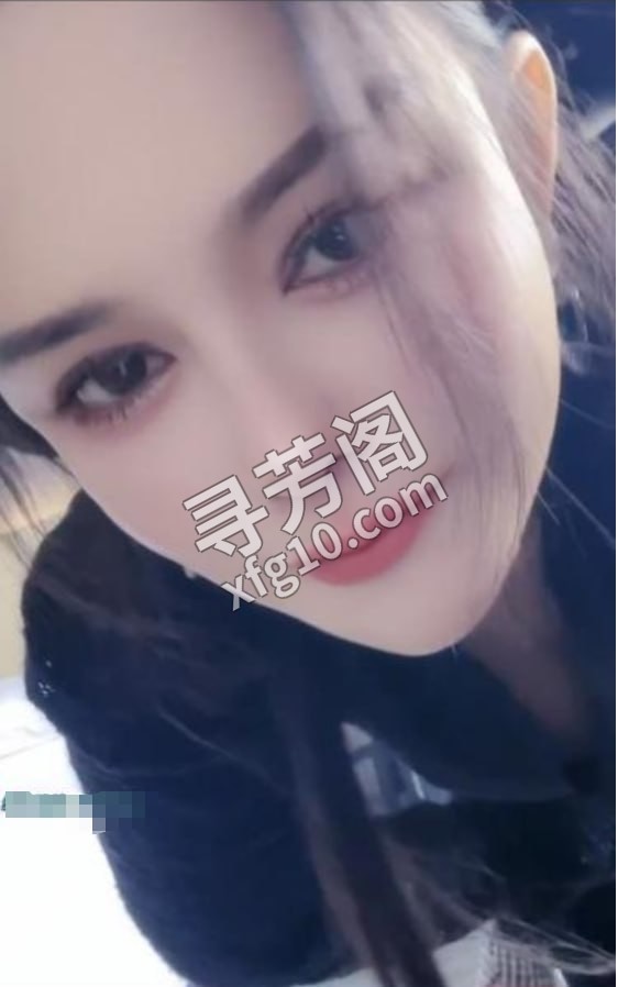 过年不放假的波老师 地方 年龄 25岁-30岁 颜值： 6分 600 项目 陪浴，舌吻，情趣内衣，毒龙，口爆 2