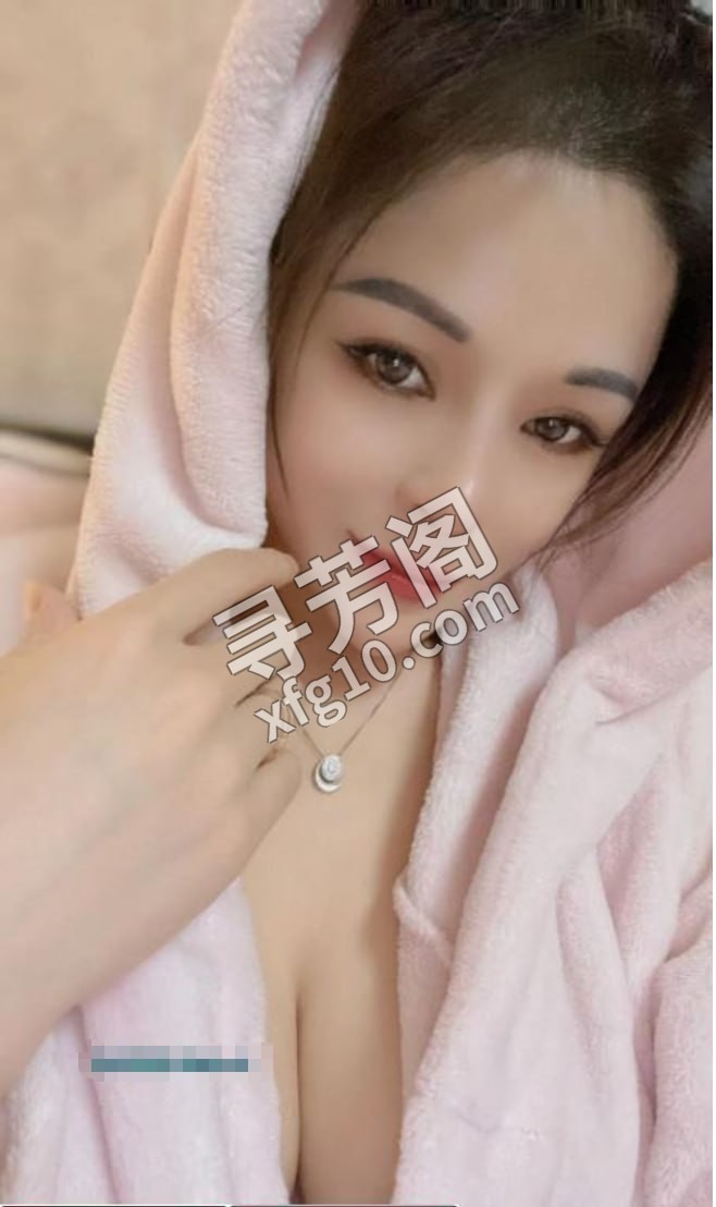 福山小骚妇 地方 年龄 30岁-40岁 颜值： 6分 600 项目 鸳鸯浴，按摩，波推，360度口交，漫游 2