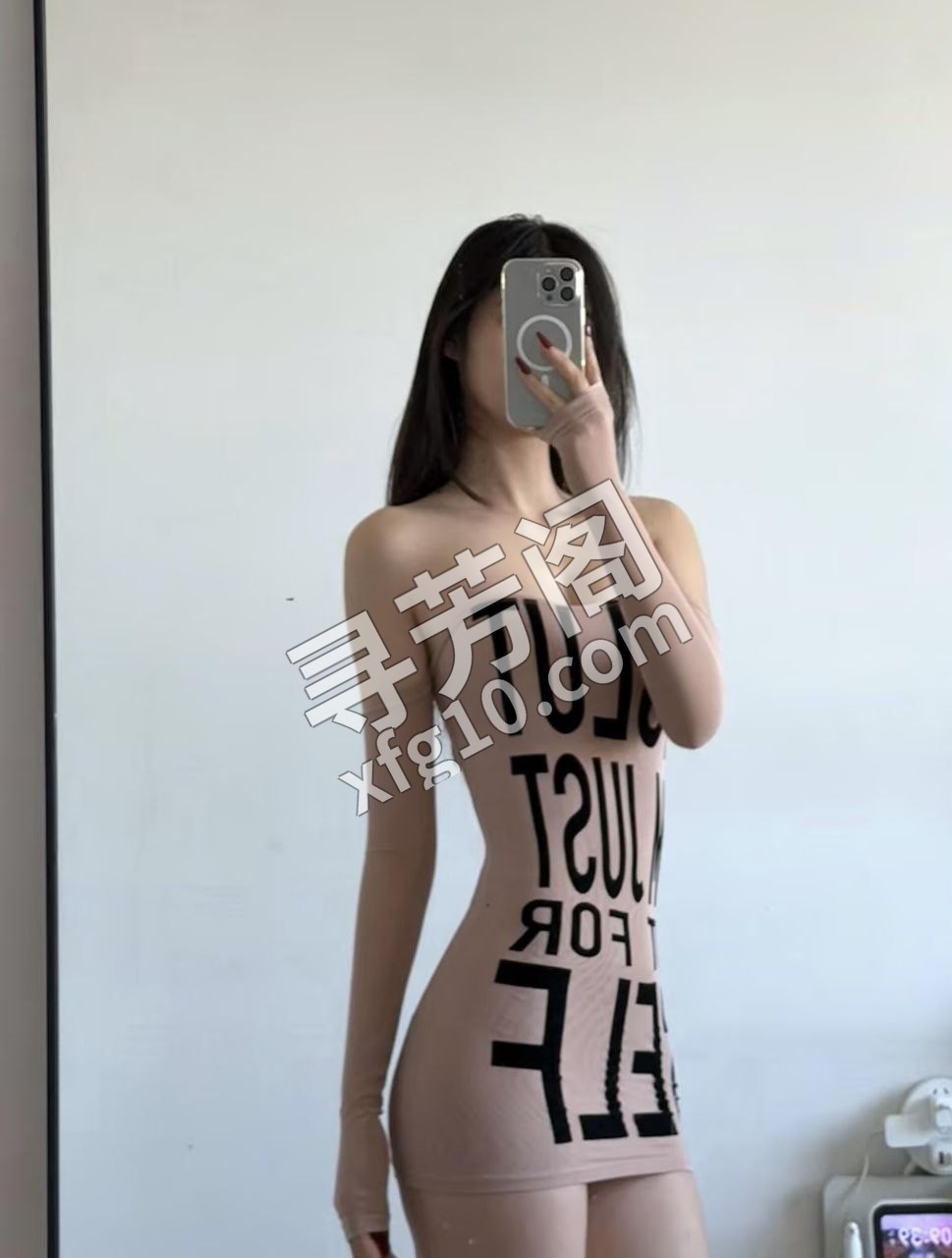 妖艳御姐 评价 8分 地址 年龄 23 颜值 8 价格 1000/90分钟 服务 胸推，69，毒龙，深喉，gj 2