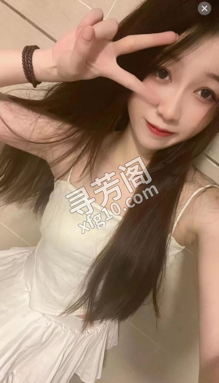南京漂亮小妹妹 信息分类：楼凤兼职 地方：江苏省- 信息来源：群 年龄：25 颜值：身材：7 项目项目：鸳鸯浴 2