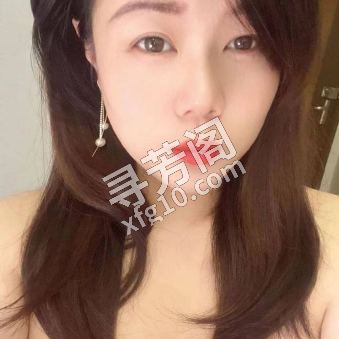 天然巨乳苏妲己 地方 年龄 25岁-30岁 颜值： 6分 800 项目 鸳鸯浴 环游 口爆 胸推 毒龙 69 4