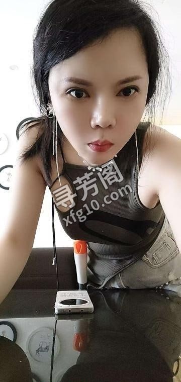 武侯个人项目少妇雅雅 地方 年龄 25岁-30岁 颜值： 6分 500 项目 毒龙，口交，69，爱爱，丝袜， 2